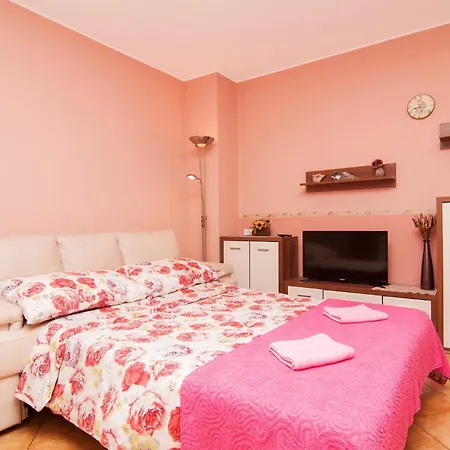 With Wifi Vodnjan, Fazana - 24332 Apartment *